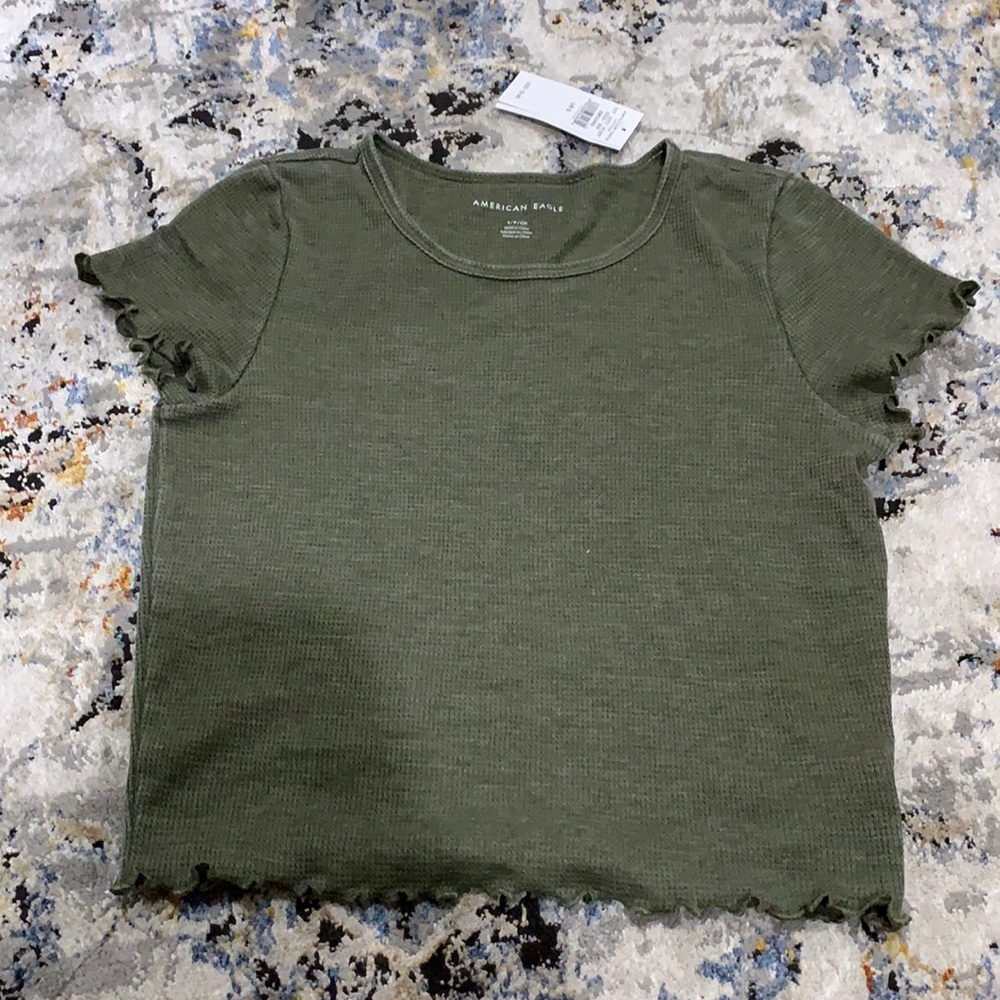 american eagle cropped baby t